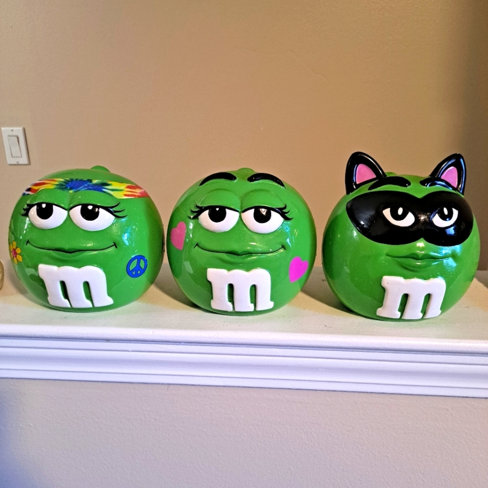 3 piece ceramic mini holders.